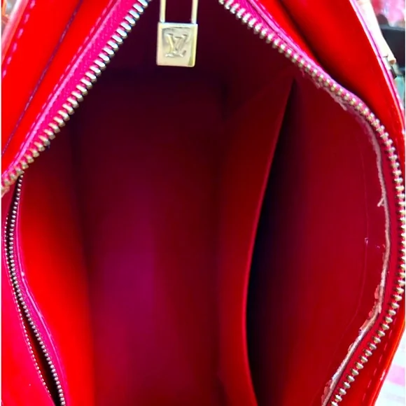 RED LV Vernis purse houston & LV Elise epi wallet Firm on price - Picture 2 of 14